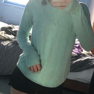 SUPER COMFY IVIVVA GREEN TOP